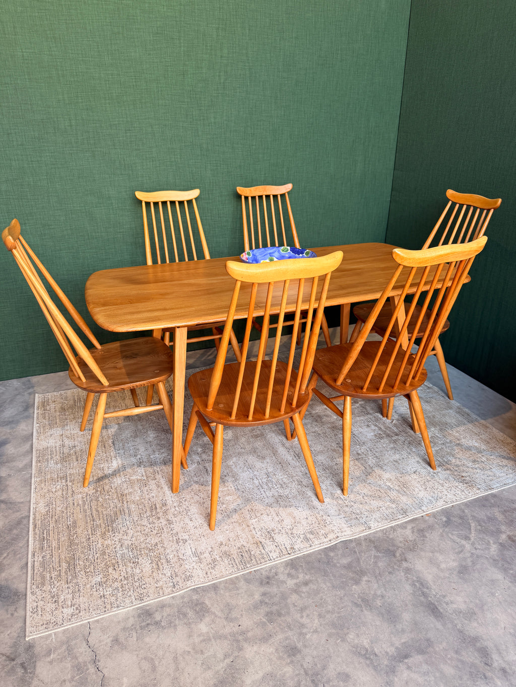 Ercol 382 Dining Table Set - 6 Ercol 369 Goldsmith Windsor Chairs