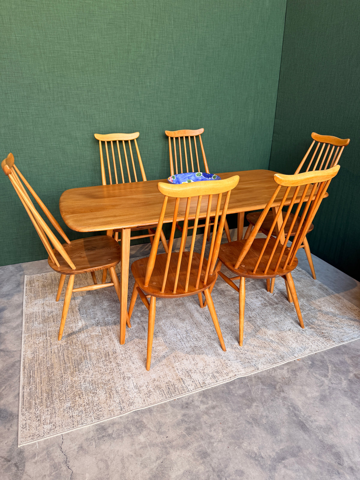Ercol 382 Dining Table Set - 6 Ercol 369 Goldsmith Windsor Chairs