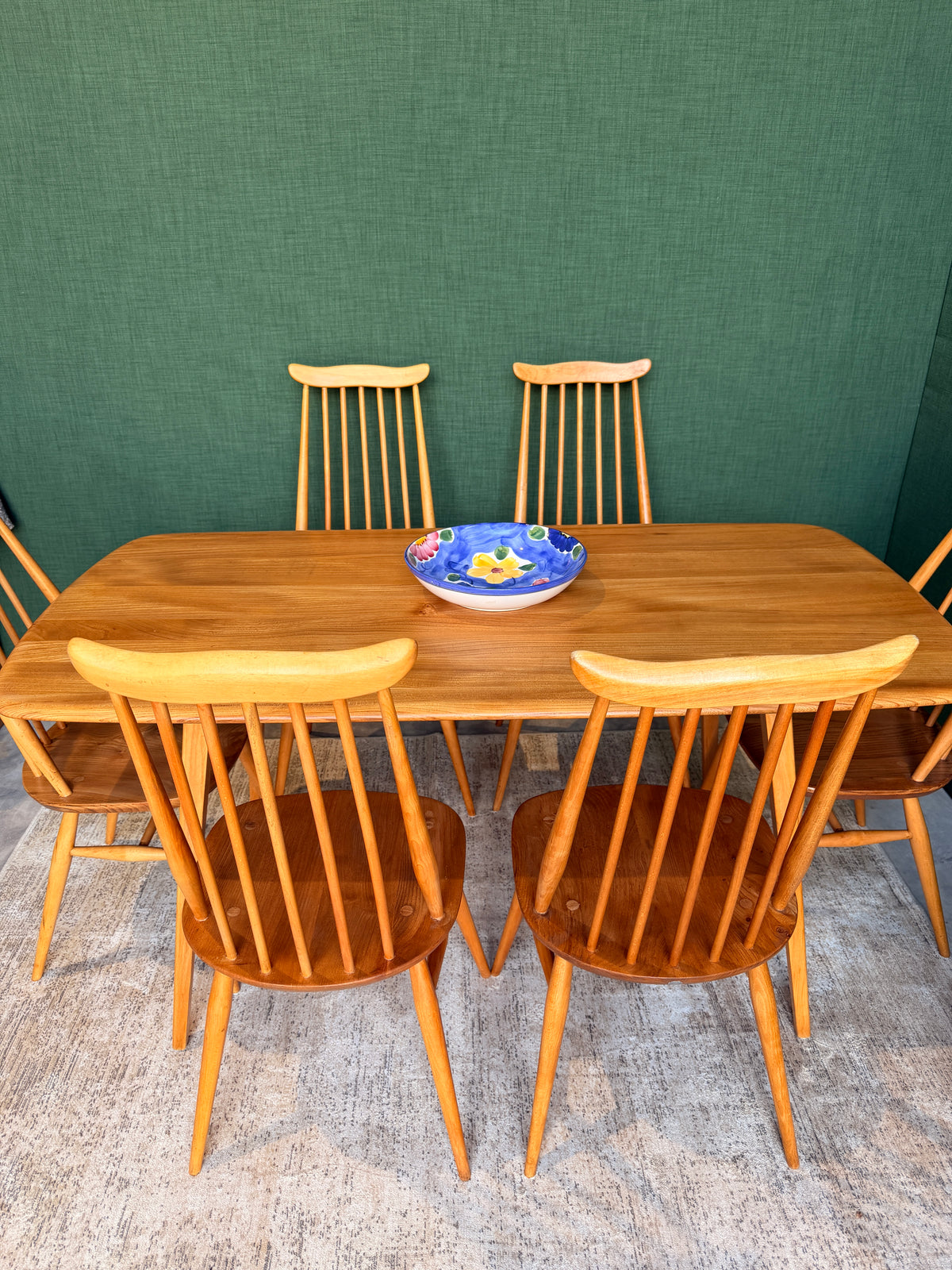 Ercol 382 Dining Table Set - 6 Ercol 369 Goldsmith Windsor Chairs