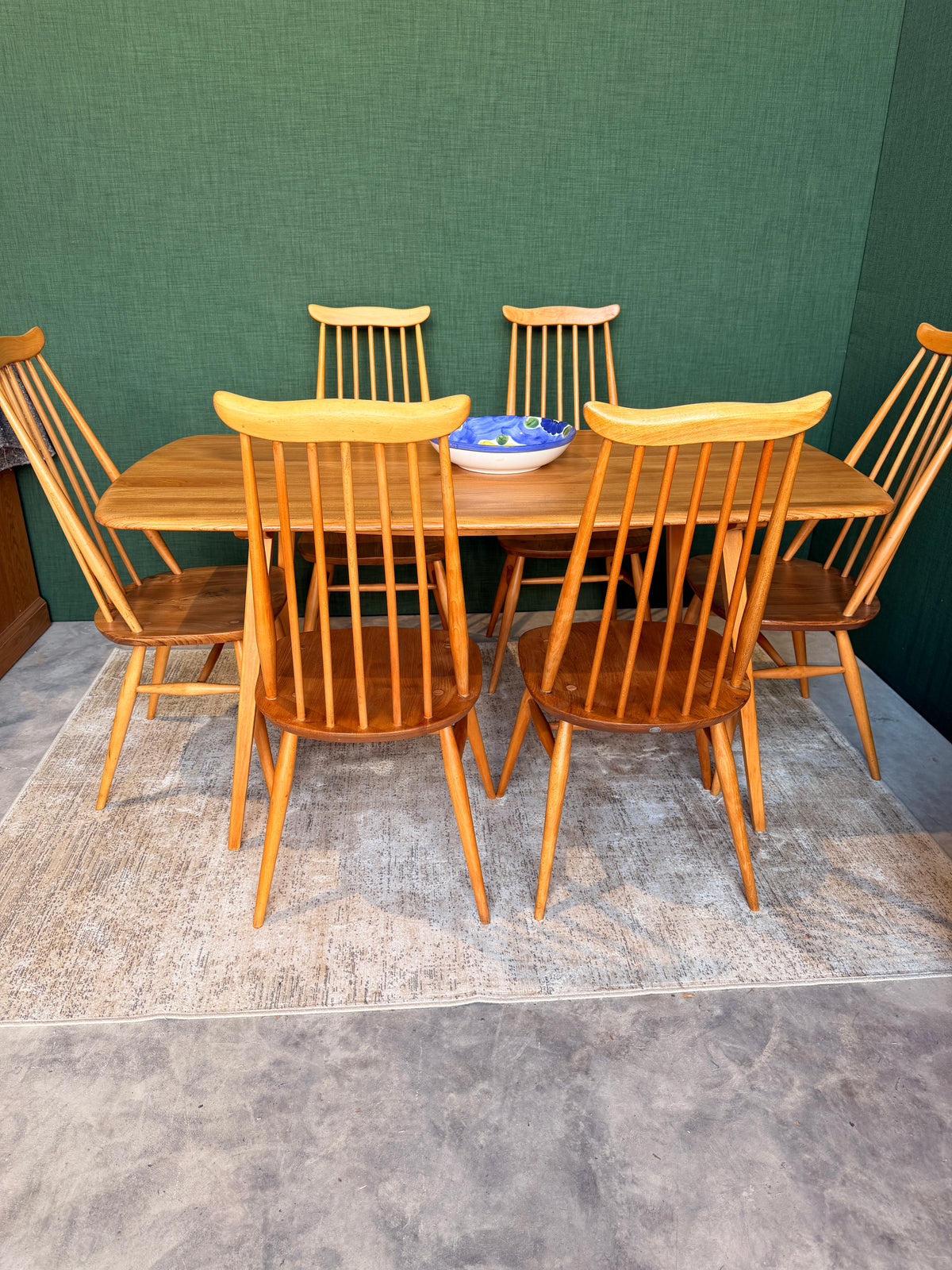 Ercol 382 Dining Table Set - 6 Ercol 369 Goldsmith Windsor Chairs