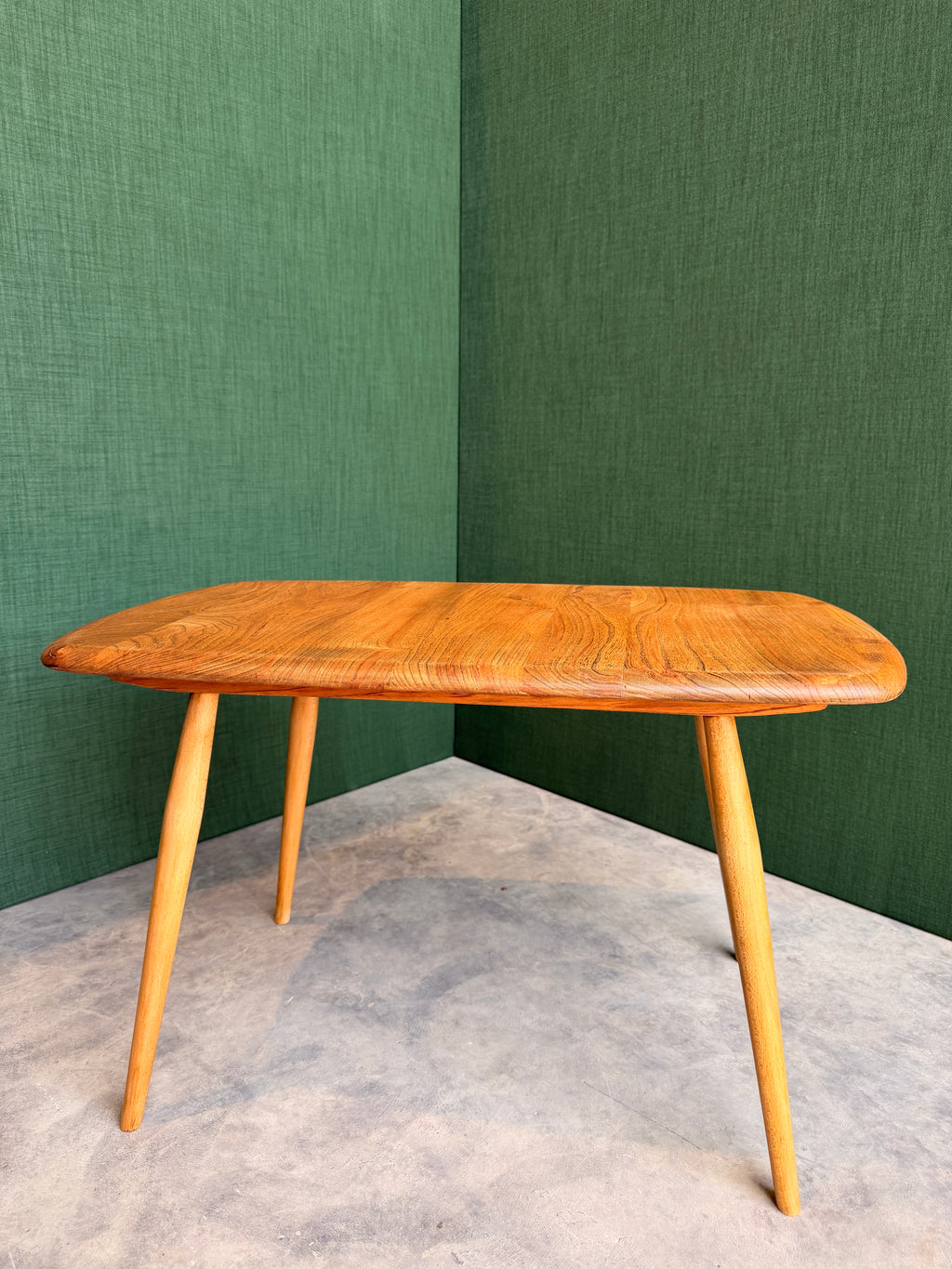 Vintage Ercol Model 213 Coffee/Side table Blonde