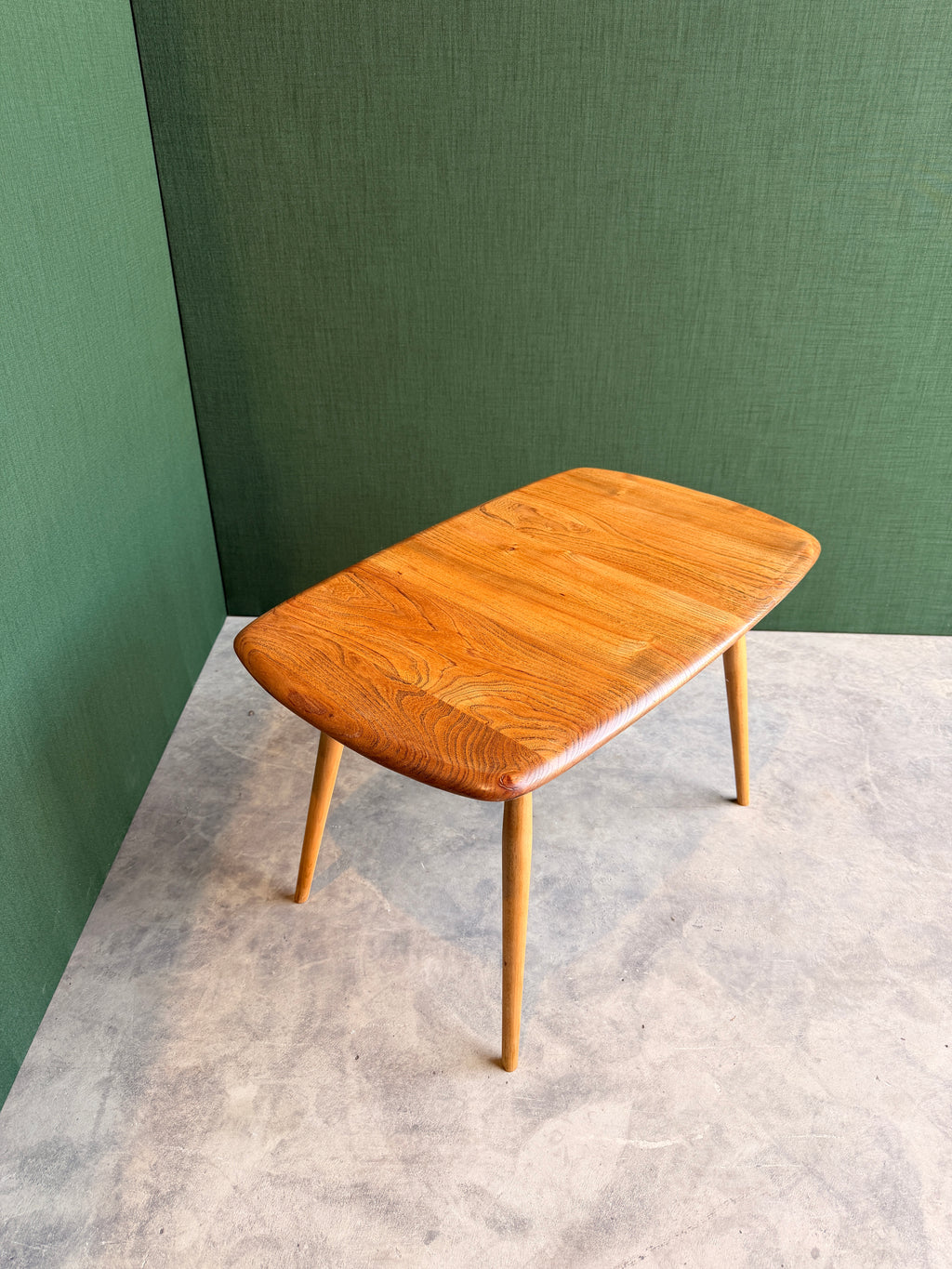 Vintage Ercol Model 213 Coffee/Side table Blonde