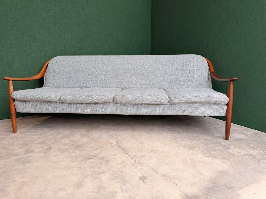 Greaves & Thomas 3/4 seat Sofa bed