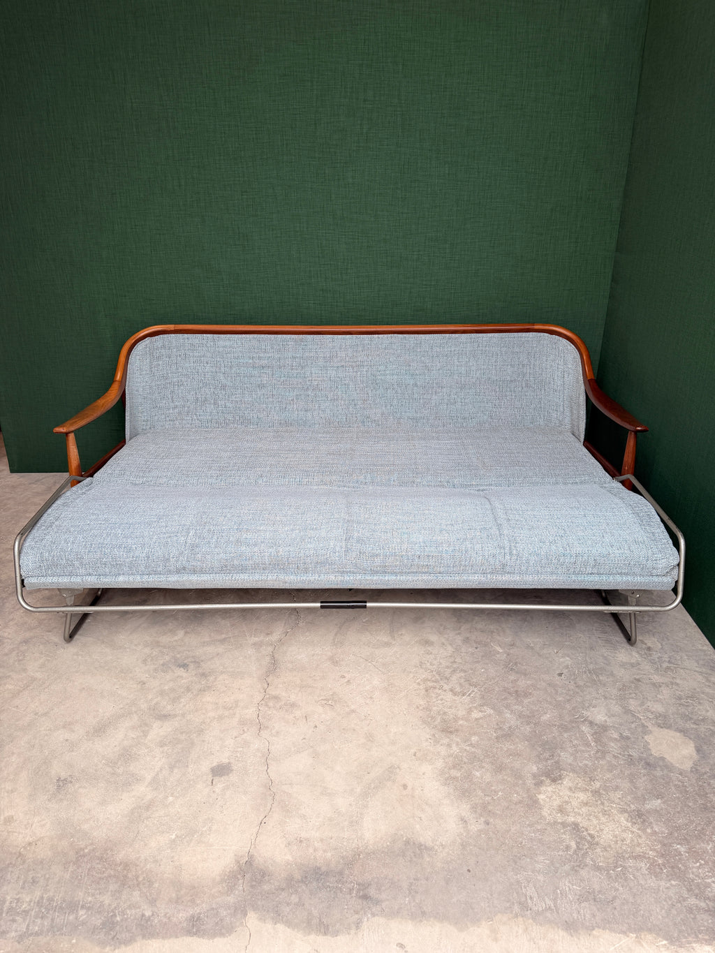 Greaves & Thomas 3/4 seat Sofa bed